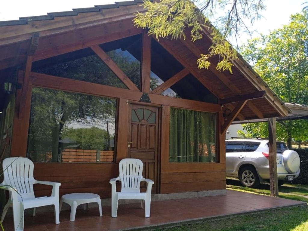 Cabaña Los Angeles con espacio exterior en Villa General Belgrano